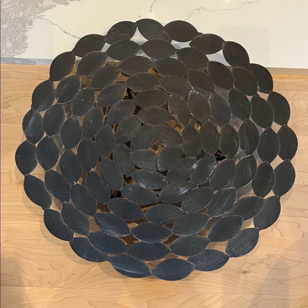KIRKLAND’S Metal Leaf Design Bronze Tabletop Bowl